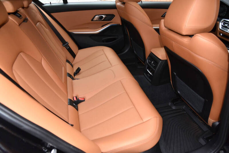 2022 BMW 3 Series 330e xDrive