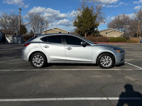 2018 Mazda MAZDA3 Sport