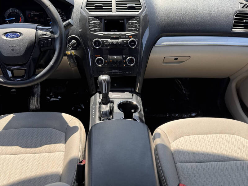 2018 Ford Explorer
