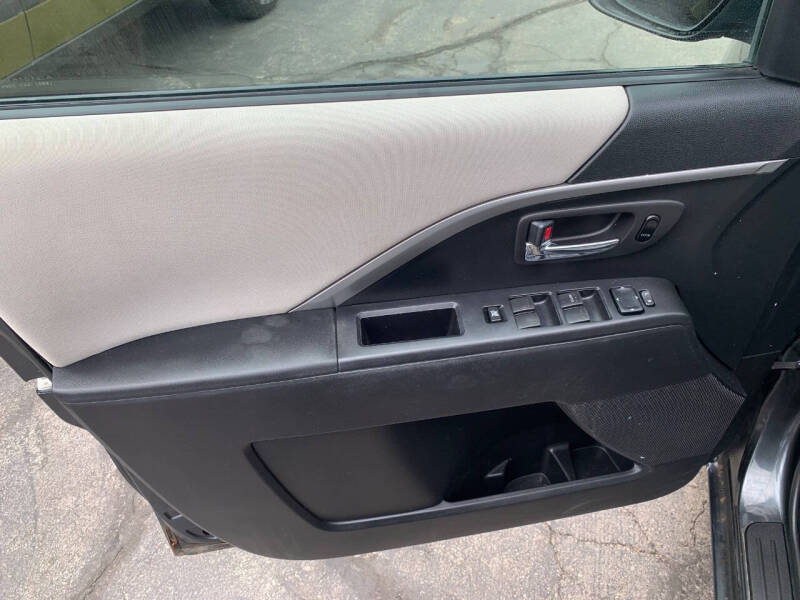 2012 Mazda MAZDA5 Sport