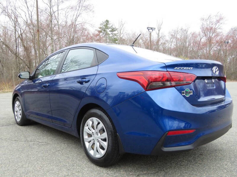 2022 Hyundai Accent SE