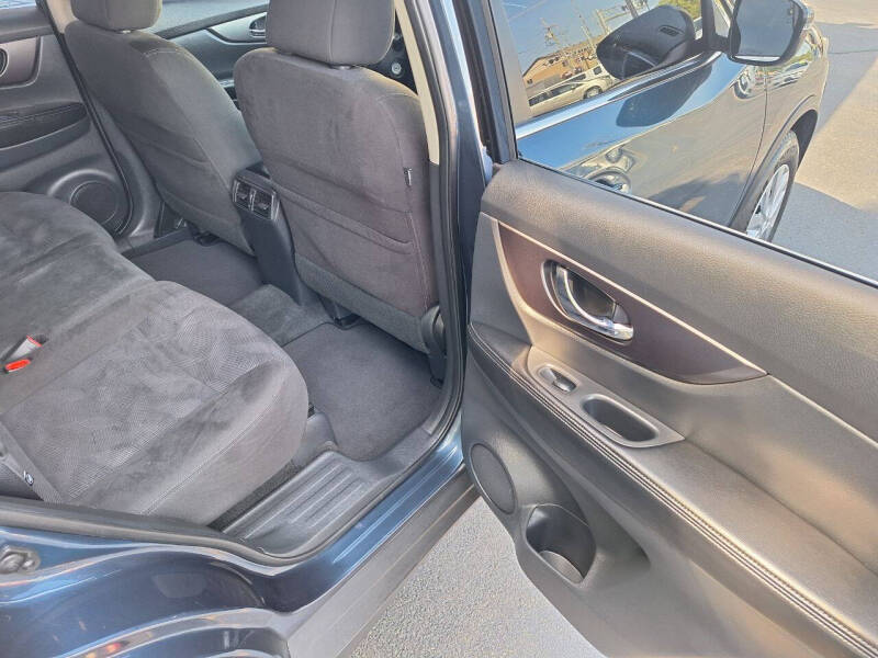 2015 Nissan Rogue S