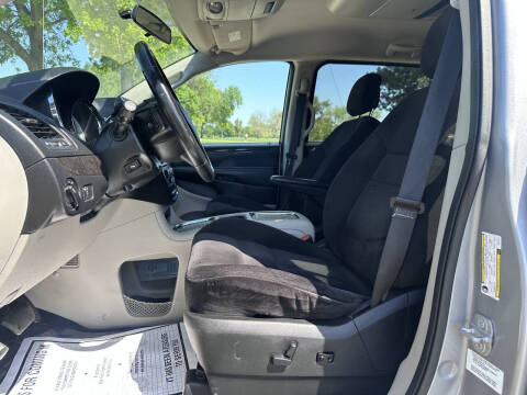 2014 Dodge Grand Caravan SXT