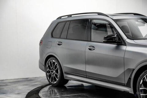 2023 BMW X7 M60i
