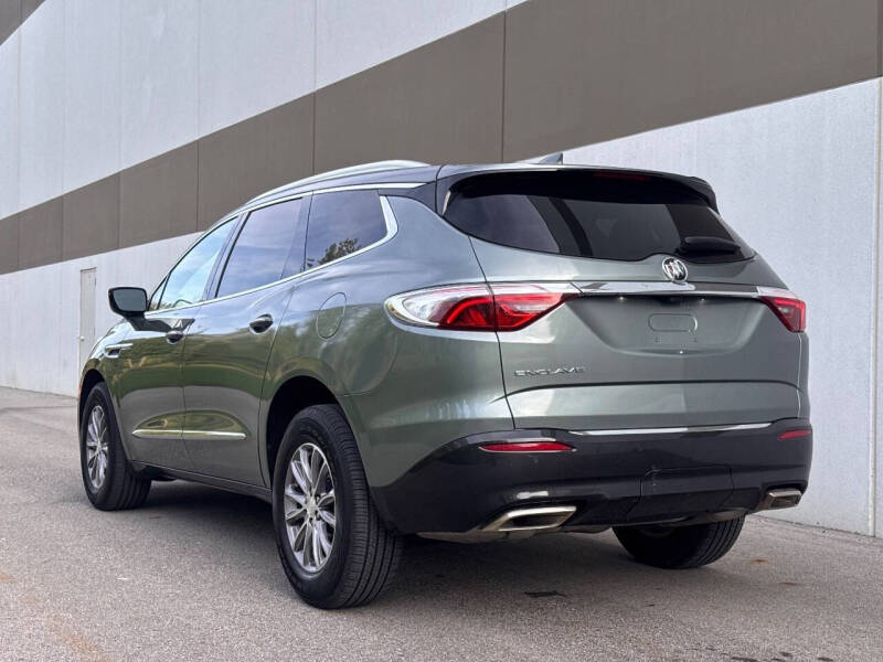2022 Buick Enclave Essence