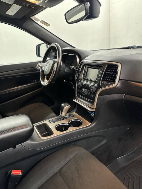 2017 Jeep Grand Cherokee Laredo