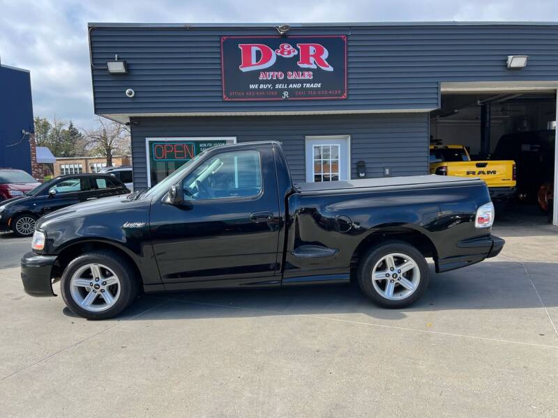 2003 Ford F-150 SVT Lightning for sale at D & R Auto Sales in South Sioux City NE