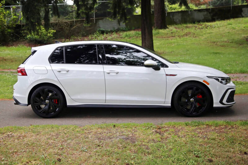 2023 Volkswagen Golf GTI SE