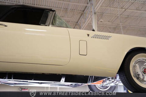 1956 Ford Thunderbird