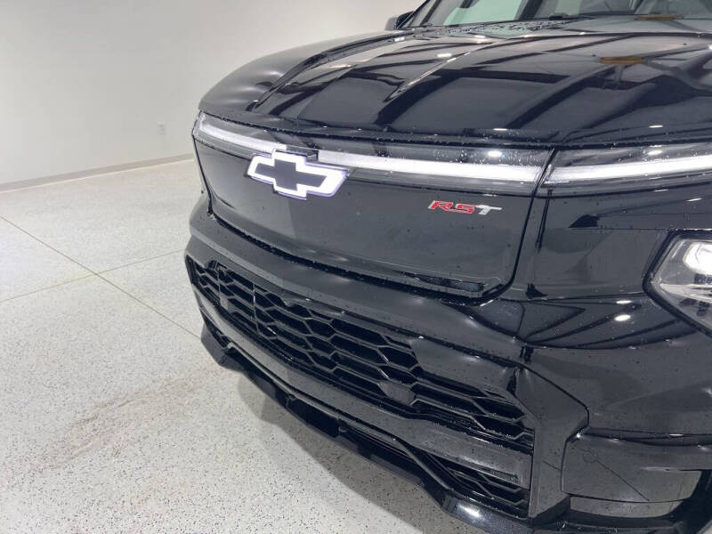2024 Chevrolet Silverado EV RST