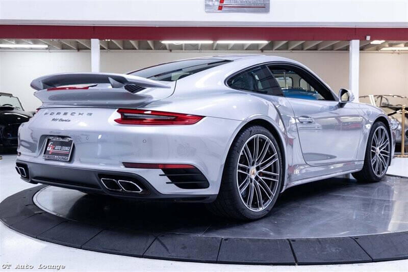 2017 Porsche 911 5