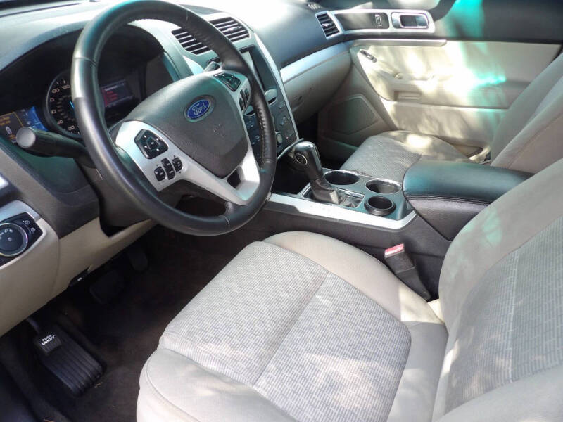 2011 Ford Explorer XLT