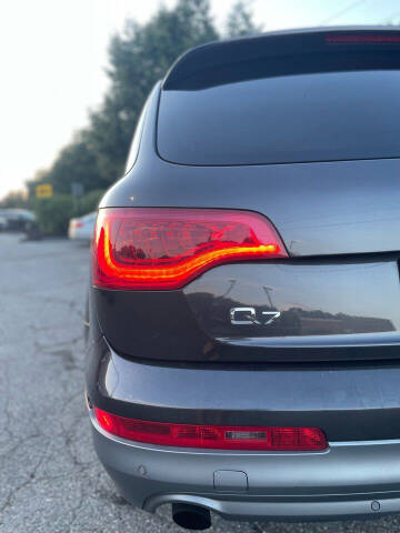 2011 Audi Q7 3.0T quattro Premium Plus