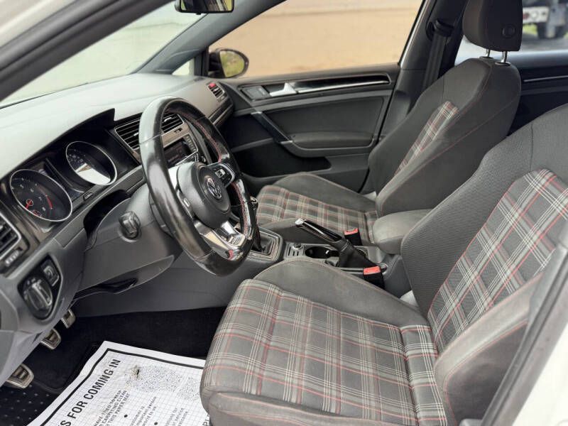2015 Volkswagen Golf GTI S