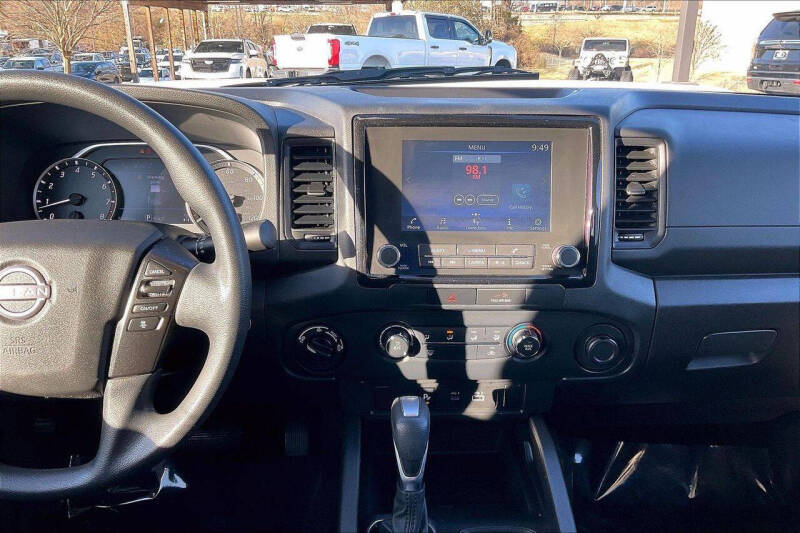 2022 Nissan Frontier S