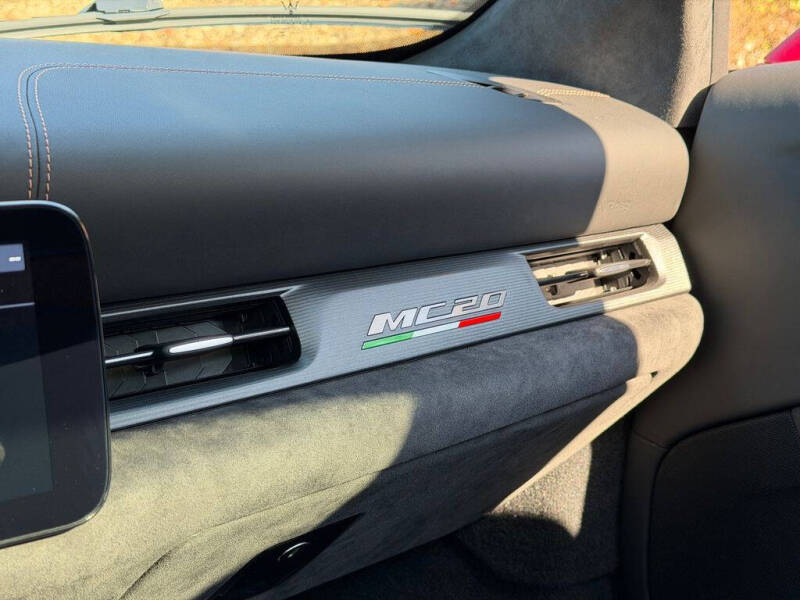 2024 Maserati MC20 Cielo