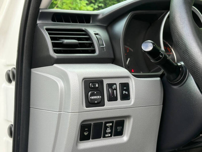 2013 Toyota 4Runner SR5