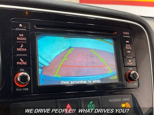 2017 Mitsubishi Outlander ES