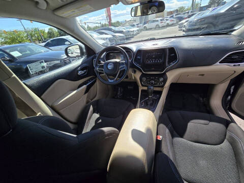 2019 Jeep Cherokee Latitude