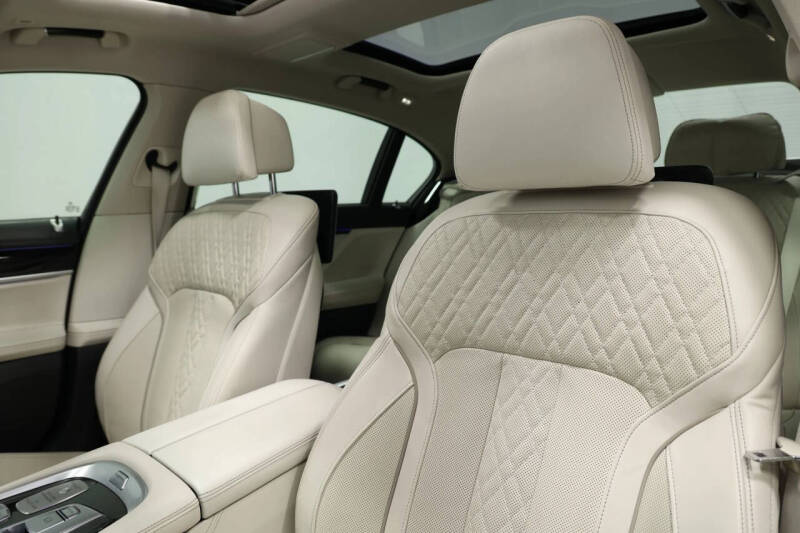 2021 BMW 7 Series ALPINA B7 xDrive