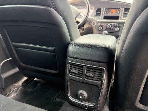 2013 Dodge Charger SE