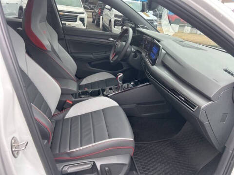 2024 Volkswagen Golf GTI 380 SE