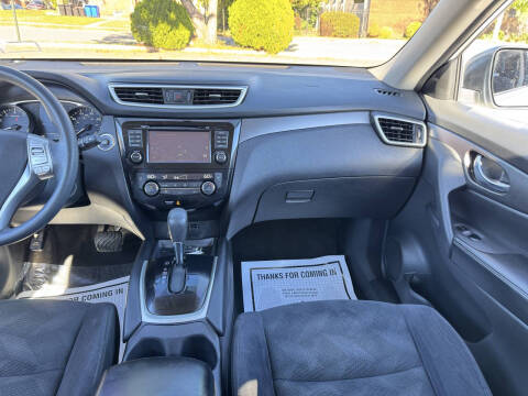 2016 Nissan Rogue SV