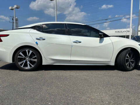 2017 Nissan Maxima Platinum