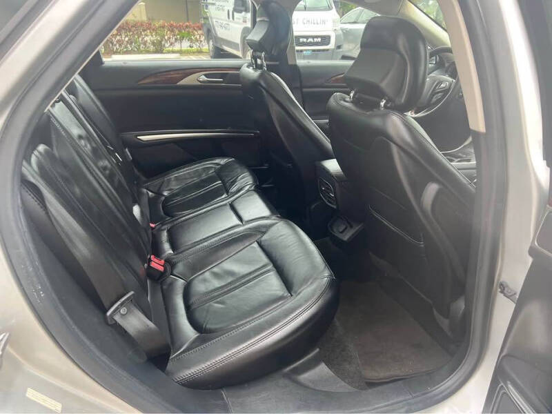 2016 Lincoln MKZ