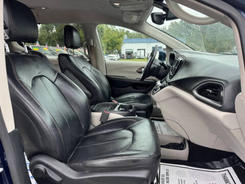 2018 Chrysler Pacifica Touring L
