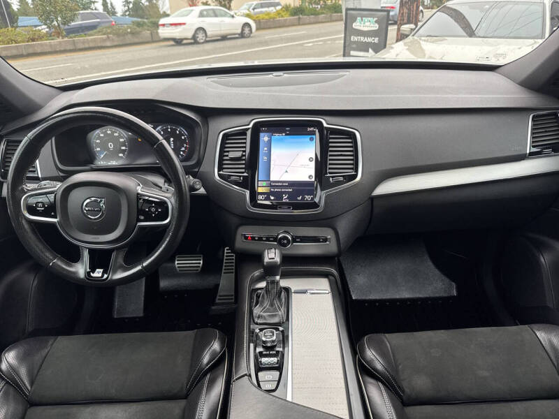 2017 Volvo XC90 T6 R-Design