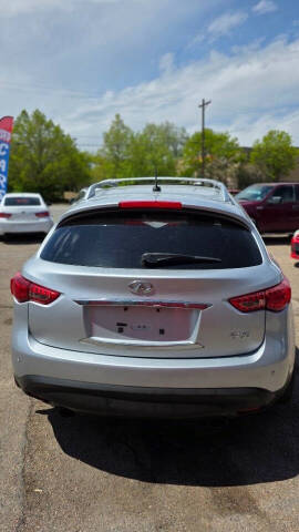 2011 Infiniti FX35