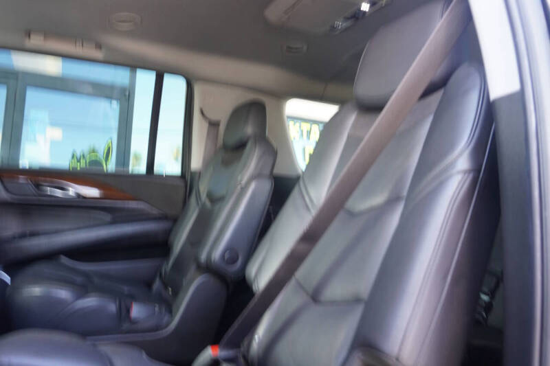 2020 Cadillac Escalade ESV Luxury