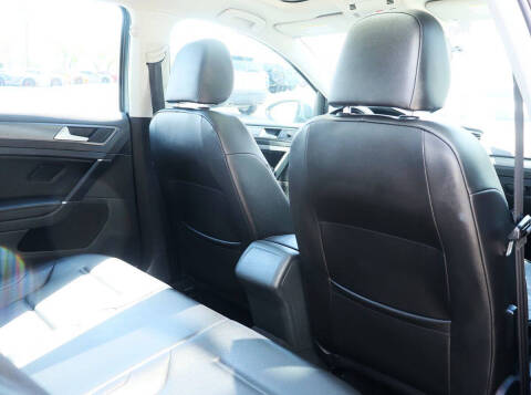 2018 Volkswagen Golf TSI SE