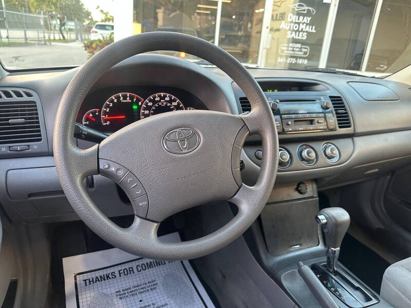 2005 Toyota Camry LE