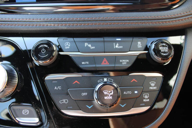 2026 Chrysler Pacifica Pinnacle