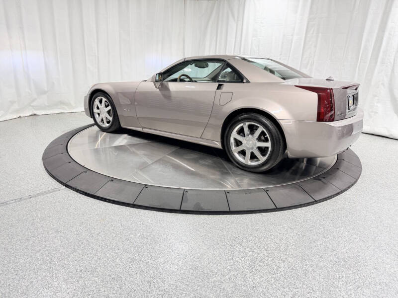 2005 Cadillac XLR
