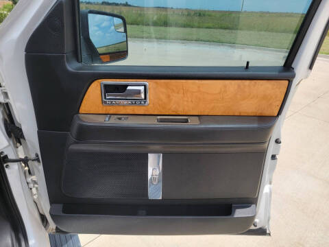 2012 Lincoln Navigator