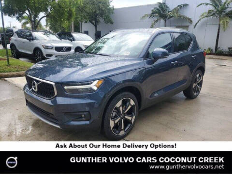 2022 Volvo XC40