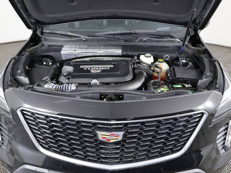 2022 Cadillac XT4 Premium Luxury