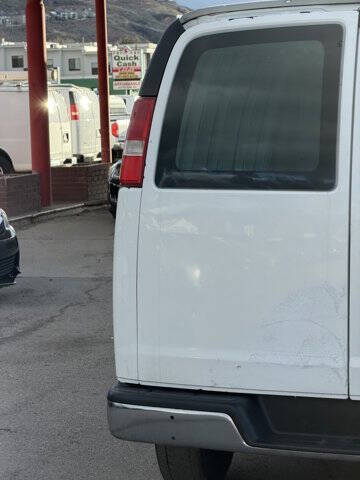 2017 GMC Savana 2500