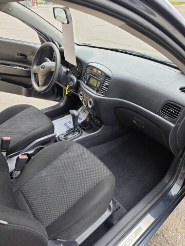 2009 Hyundai Accent GS