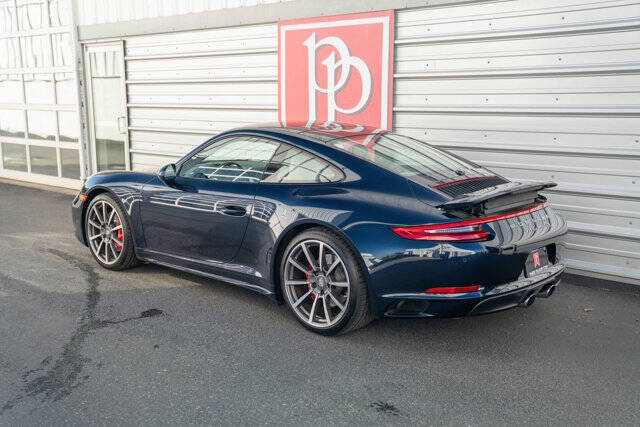 2018 Porsche 911 35