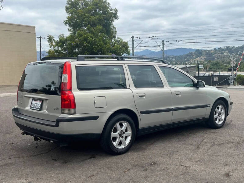 2001 Volvo V70 2.4M