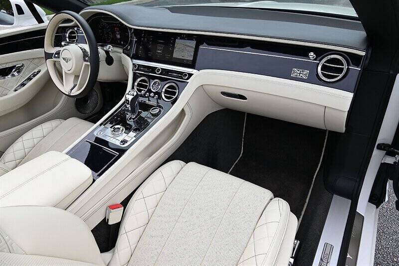 2020 Bentley Continental 29