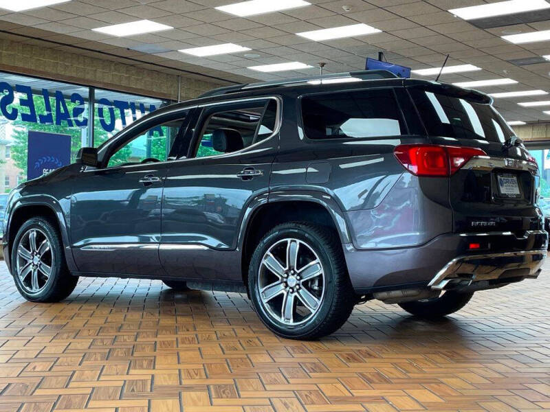 2017 GMC Acadia Denali