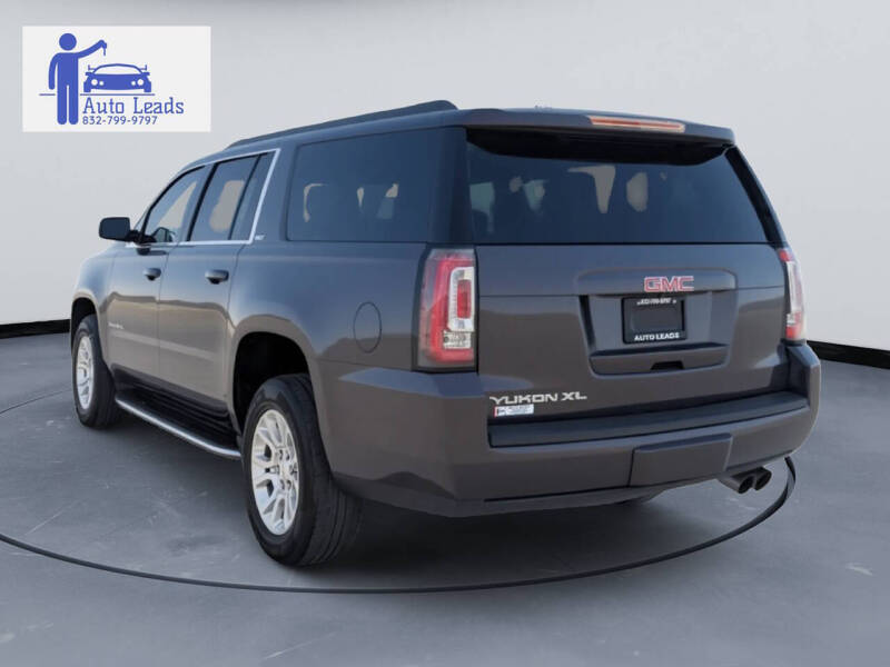 2017 GMC Yukon XL SLT