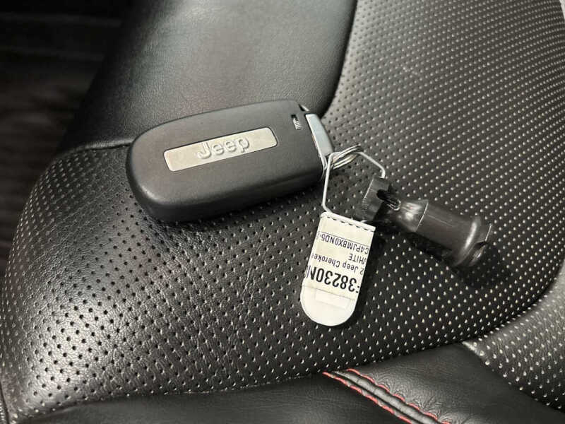 2022 Jeep Cherokee Trailhawk