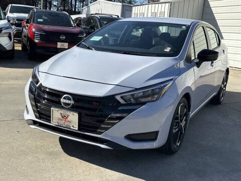 2025 Nissan Versa SR