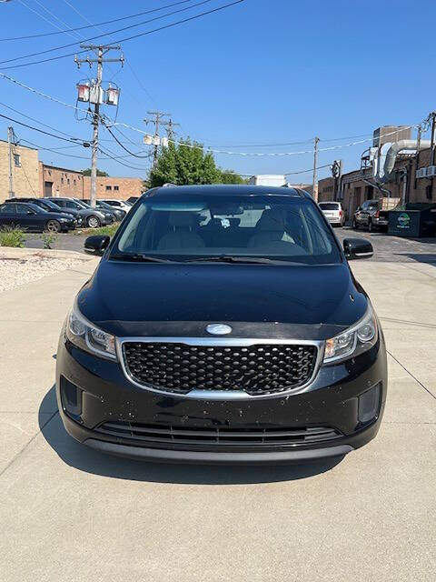 2017 Kia Sedona for sale at Titan Motors in Elk Grove Village, IL